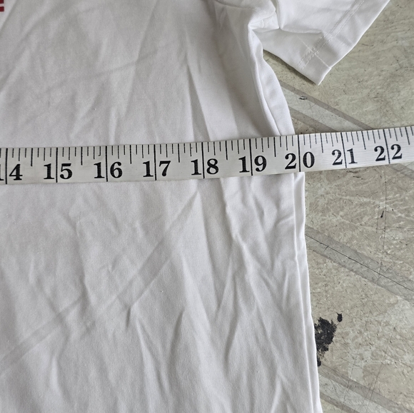 NWT Lululemon  Team Canada Fundamental Tshirt Short Sleeve White Red Maple - Picture 6 of 8